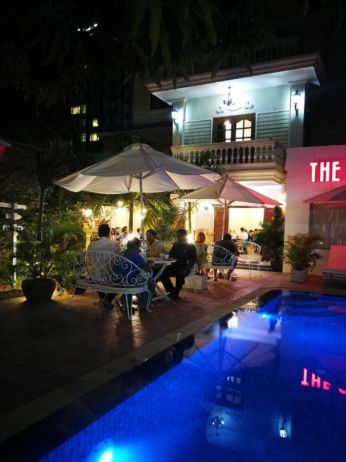 Villa Paradiso Phnom Penh Esterno foto